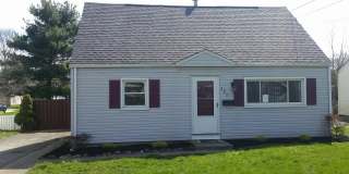 131 Edgehill Gallery 1