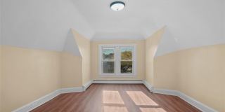 442 Lexington Avenue Gallery 1