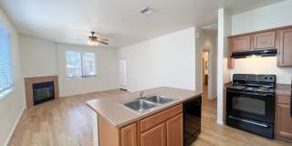 TOWNHOME - COTTONWOOD - VILLAS ON ELM Gallery 1