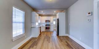 2509 East 7th Street Gallery 6
