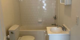 Spacious 4 bdrm/2 bath Home Located in Richmond's Fan District w/Balcony!!  Walking Distance to VCU!!!! Gallery 17
