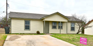 Cute 3 Bedroom 1 Bath Home with storage shed. Gallery 1