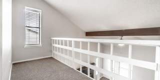 Newly Renovated Duplex! Rare! Gallery 12