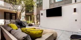 Troubadour Gallery 28