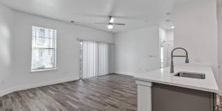 The Maxwell at Highland Creek Gallery 24