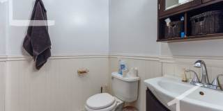 Huge 4 bed in Brookline Gallery 15