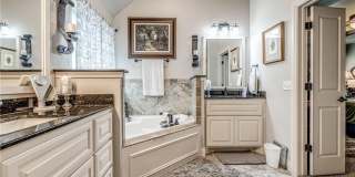 Beautiful home in Kelly Lake Estates + 4 bedrooms + 3 full bathrooms Gallery 20