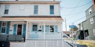327 Spruce St Gallery 1