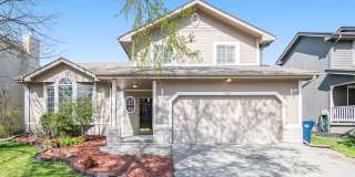 3 bed + 3 bath Millard tri- level! Ready for move in! Gallery 1