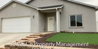 Newer 3 bedroom home w/ two car garage Gallery 1