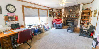 Awesome 3 bedroom 2 bathroom home located in OGDEN KS! Gallery 10