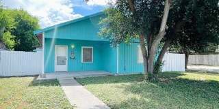 4518 Nicholson Street Gallery 1