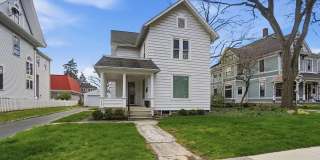 Beautiful home on West Wooster in Bowling Green Gallery 4