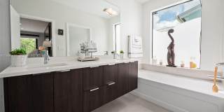 5735 SW 35th St Gallery 17