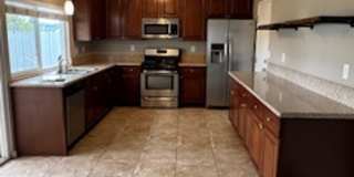 Charming 3 Bedroom 2 Bathroom Home Available for Rent!! Gallery 12