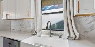 1909 Fountain View Gallery 12