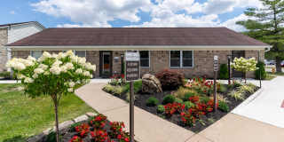 Court at Sandstone Gallery 1