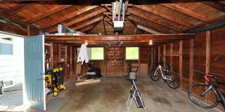 Charming 2 bed 1 bath bungalow with 2nd living room Gallery 39