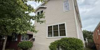 Large 4 Bed/2.5 Bath, Fenced Yard, Detached Garage, Master Bedroom Gallery 1
