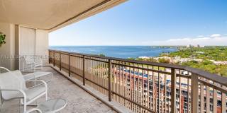2901 S Bayshore Dr 2901 S Bayshore Dr Gallery 1