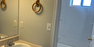 Studio Apartment in Denver - Ground Level - Move-In Special Gallery 8