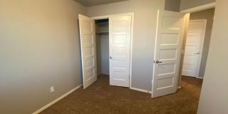 3 Bedroom 2.5 Bath in DEER CREEK SCHOOLS * Contact Info Below * 3 Bedroom 2.5 Bath in DEER CREEK SCHOOLS * Contact Info Below * Gallery 17