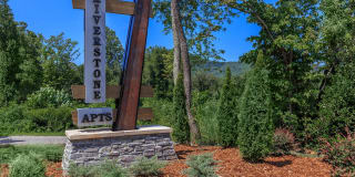 Riverstone Apartments at Long Shoals Gallery 99