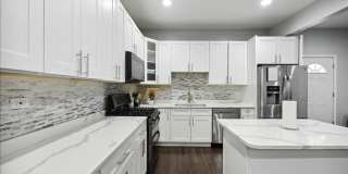 352 N Avers Avenue Gallery 6