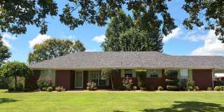 3 Bedroom and 2 Bathroom House in Mansfield, Arkansas Gallery 1