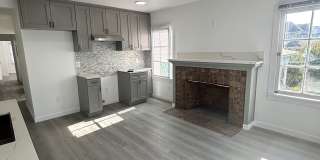1956 1/2 Park Grove Ave Gallery 2
