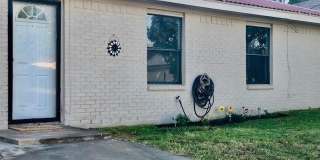 409 N Cedar Street Gallery 1