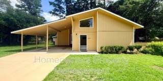 1009 Louisburg Place Gallery 1