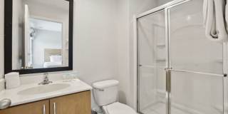 Charming 2BR House in Kissimmee Gallery 9
