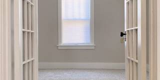 2436 Laurel Avenue Gallery 10