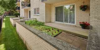 7074 N RIDGE Boulevard Gallery 23