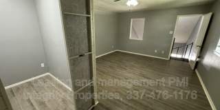300 Lozes Avenue Gallery 17