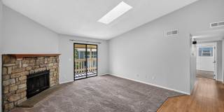 Charming 2BR Condo in Denver - Available NOW! Gallery 8