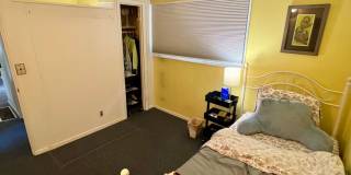 Available Nov 1st / Furnished / 1-Car Garage / 1 Dog on Approval Gallery 16