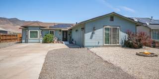 Spacious 6-Bedroom Home with Solar & RV/Boat Parking Gallery 1