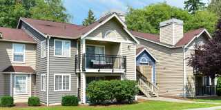 Bay Court at Harbour Pointe Gallery 35