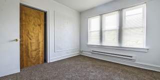 723-25 N Central Ave Gallery 5