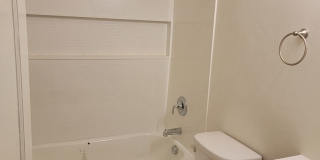 3 Bed 2 Bath Home Gallery 9