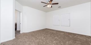 Spacious Home in Little Valley-Pets Negotiable Gallery 17
