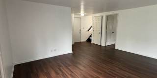284 Hill Avenue Gallery 27
