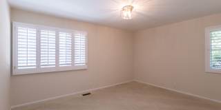 555 Paulette Place Gallery 21
