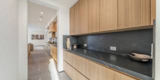 200 N DOHENY Dr Gallery 52