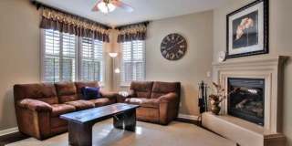 Stunning (Formal Model) 3/3 w/Huge Loft!  Please read entire ad before requesting a viewing!! Gallery 12