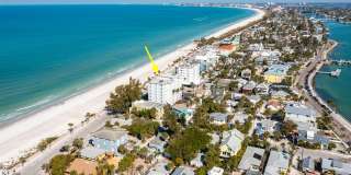 Fully Furnished Beach Escape – Gulf Views & Coastal Vibes 2 Beds | 2 Bath Gallery 4