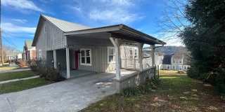 Furnished 2/2 House in Downtown Ellijay- $1,995 Gallery 1