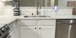 Room in 3 Bedroom Home at Trailwood Heights Ln Gallery 15